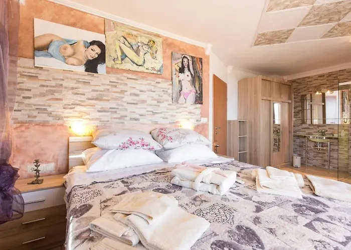 Luxury Emily With Amazing Sea View *