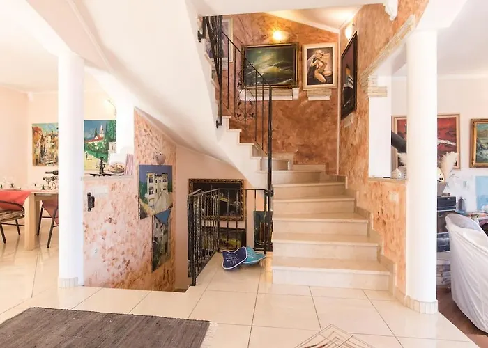 Luxury Emily With Amazing Sea View Apartment