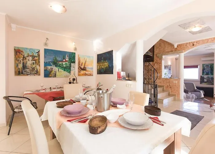 Luxury Emily With Amazing Sea View