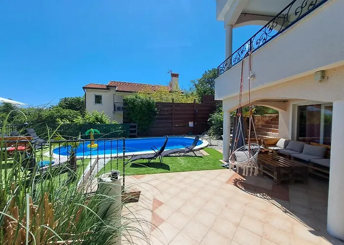 Luxury Emily With Amazing Sea View