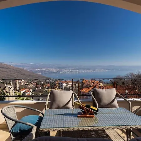 Luxury Emily With Amazing Sea View Apartament *