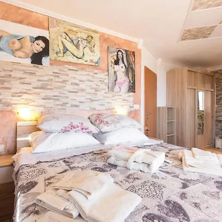 Luxury Emily With Amazing Sea View *