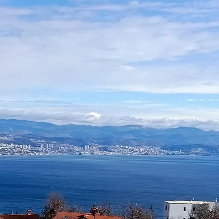 Luxury Emily With Amazing Sea View Apartament