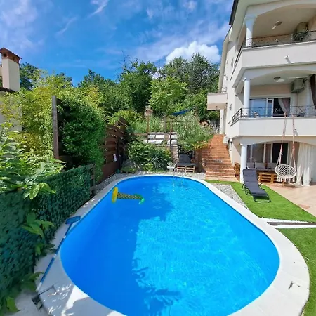 Luxury Emily With Amazing Sea View Apartament