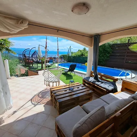 Luxury Emily With Amazing Sea View *