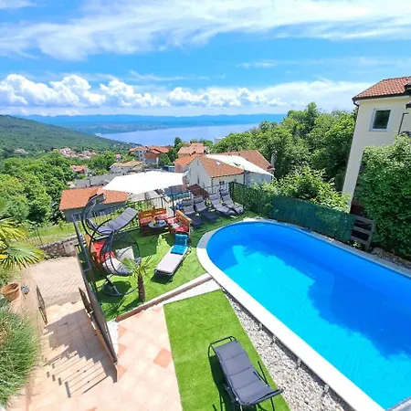 Luxury Emily With Amazing Sea View Apartament Lovran