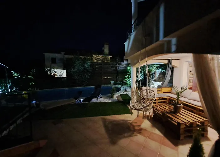 Luxury Emily With Amazing Sea View Апартаменты *